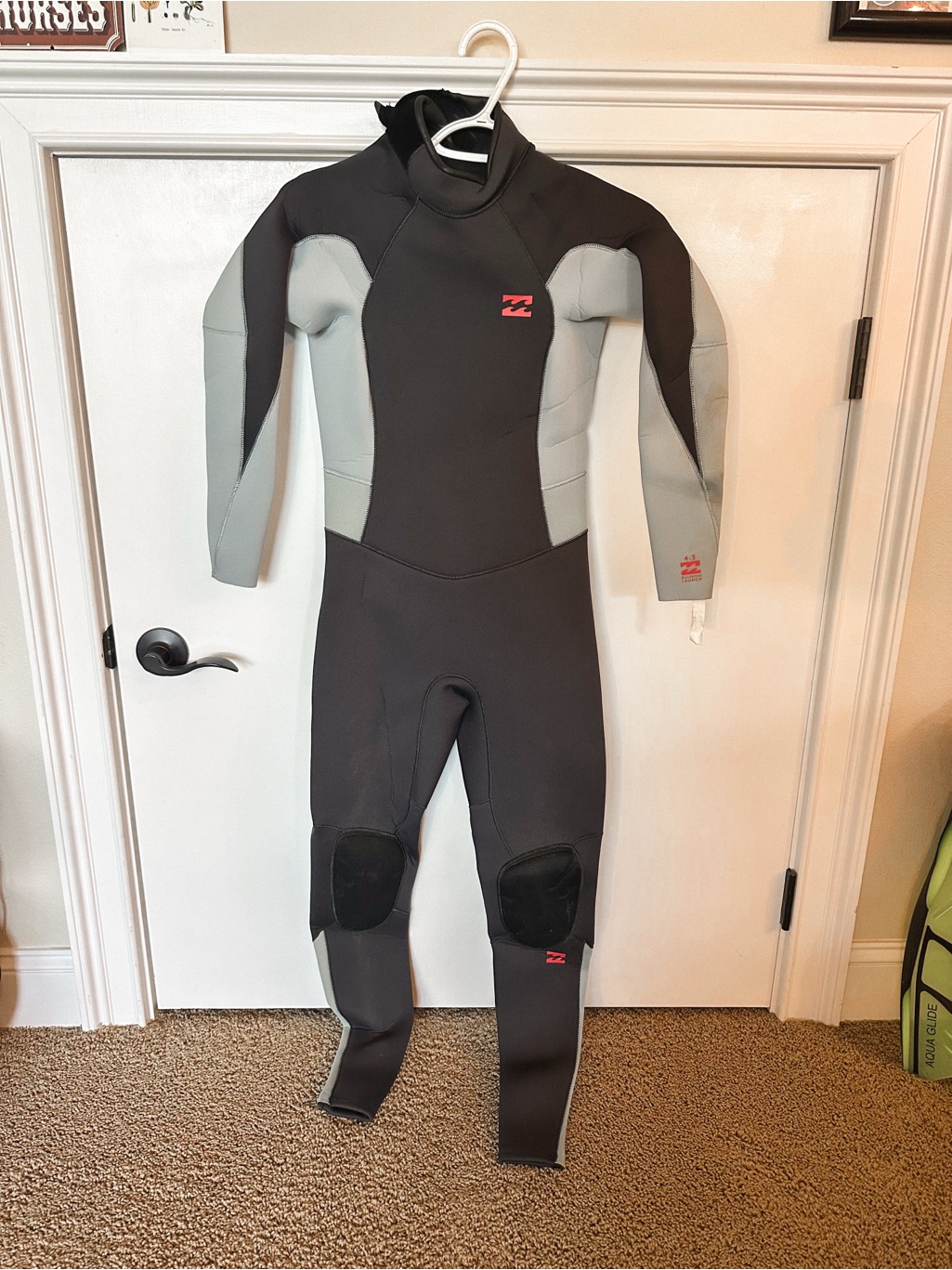 Billabong Black And Light Gray Full-Length Neoprene Women's Wetsuit - Like New